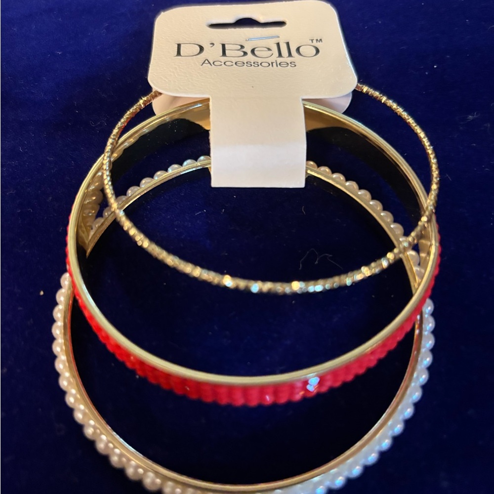 D’Bello Gold Pearl and Red Bangle Set
